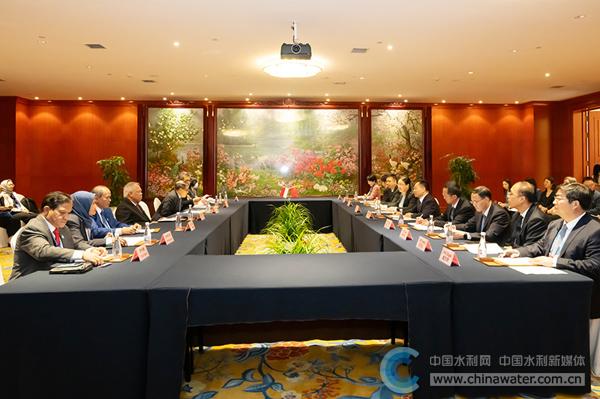 李国英会见印度尼西亚公共工程与住房部部长巴苏基·哈迪穆尔约诺