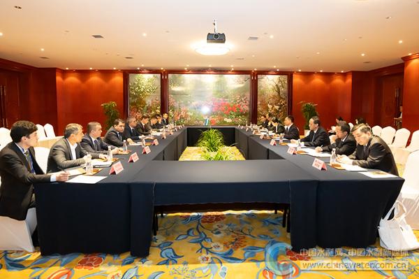 李国英会见乌兹别克斯坦水利部部长沙夫卡特·哈姆拉耶夫